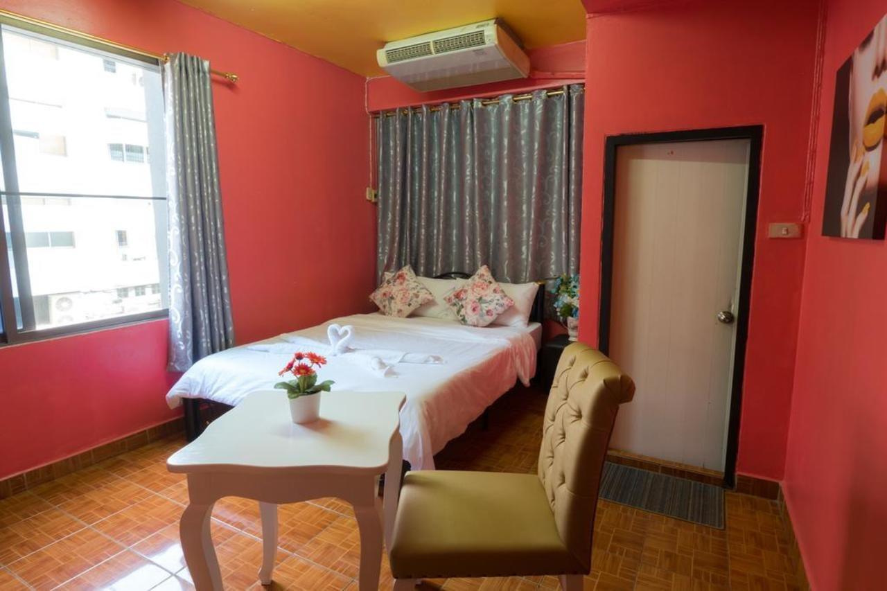 De Sky Sukhumvit Ekkamai Hotel Bangkok Eksteriør billede