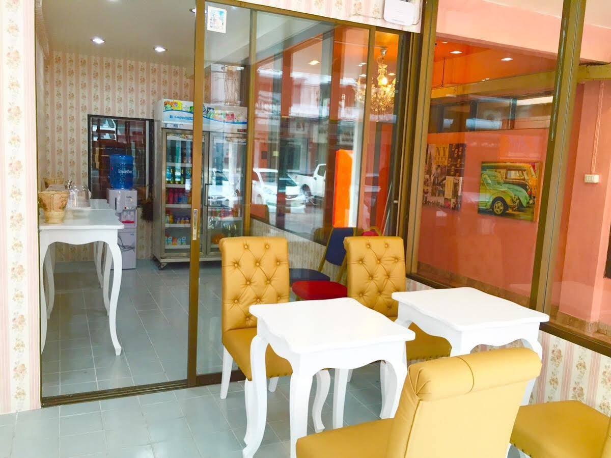 De Sky Sukhumvit Ekkamai Hotel Bangkok Eksteriør billede